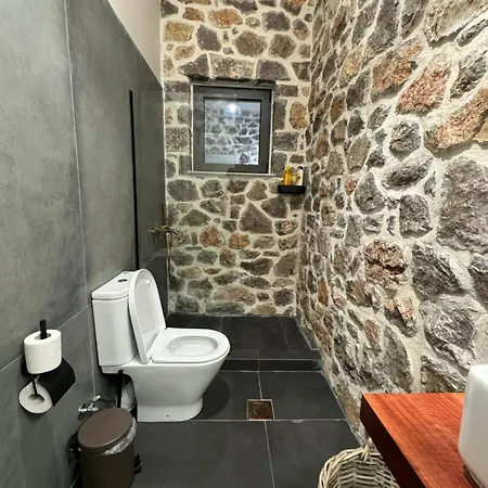 Earth Αμφίκλεια