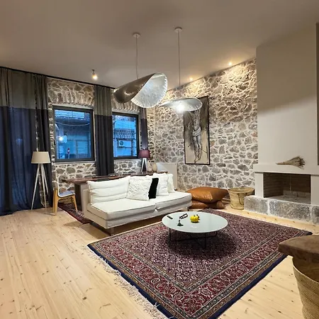 Earth Αμφίκλεια