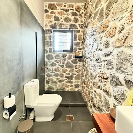 Διαμέρισμα Earth Αμφίκλεια